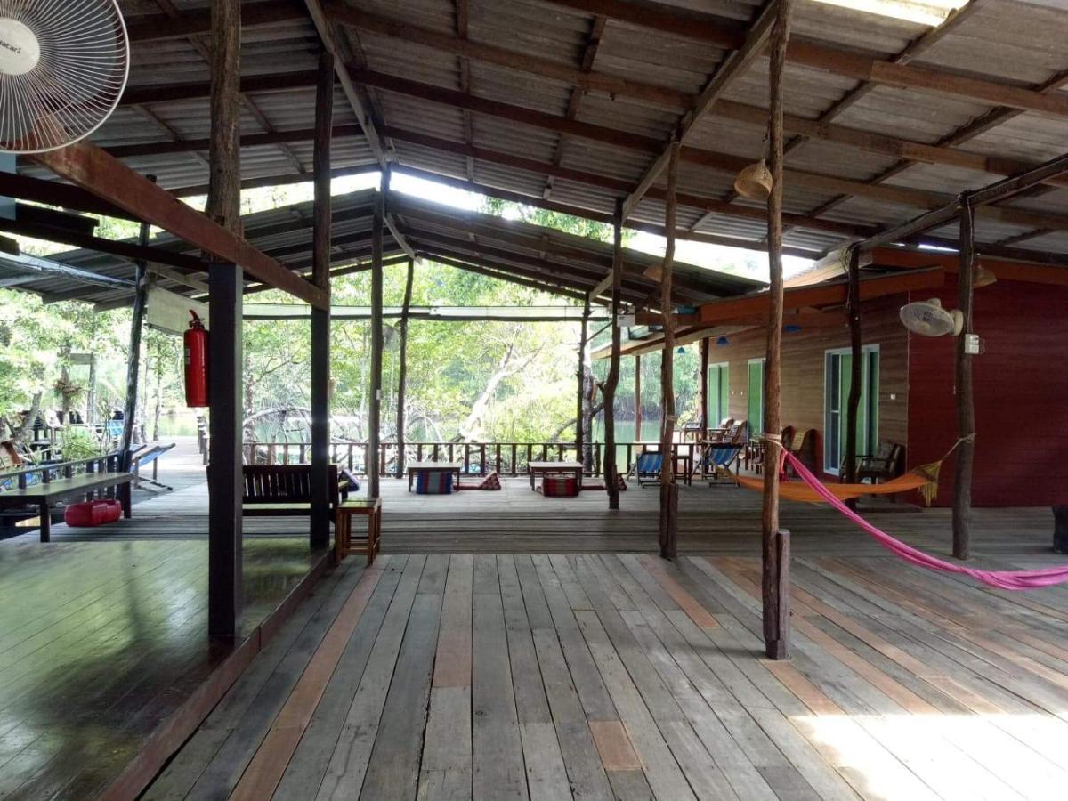 Ta Yai Homestay Ko Kut Exterior foto